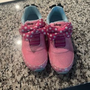 Pink Minnie Mouse shoes for little girl